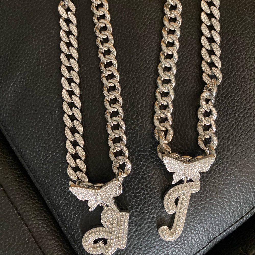 FASHION JEWELRY - Picture 2 of 4
